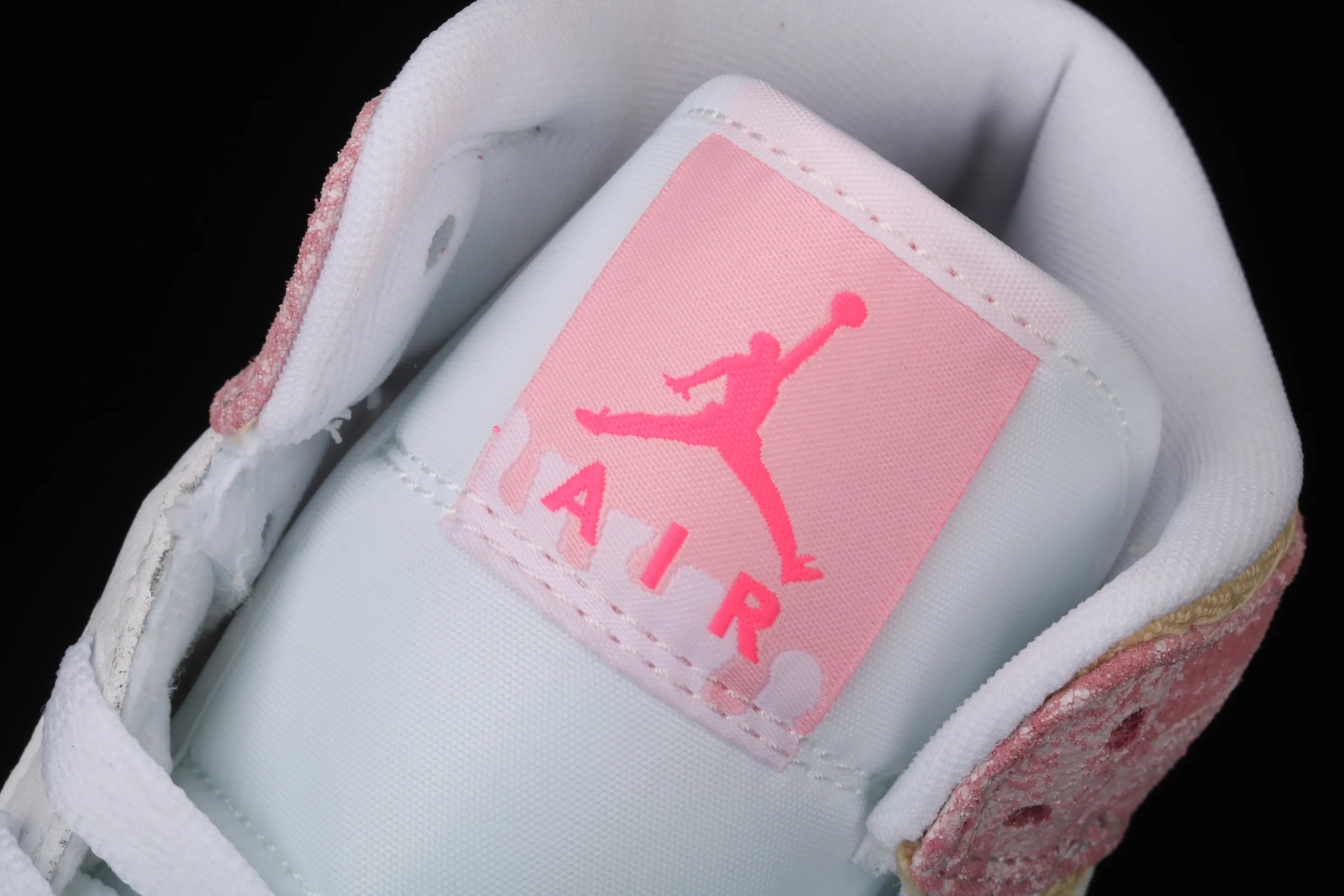 All categories Air Jordan Jordan series basketball shoes Air Jordan 1 Mid Air Jordan 1 Mid GS AJ1 Joe 1 Ice Cream Zhongbang Basketball Shoes DD1666-100